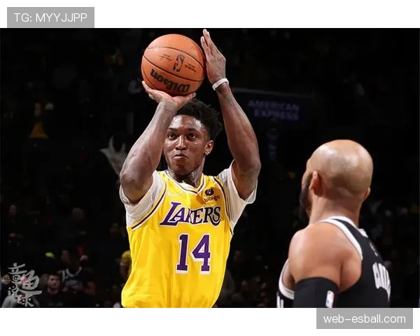 阿利兹·约翰逊篮板拼抢积极,深圳队二次进攻机会因此增多